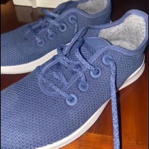Women’s Allbirds Size 9